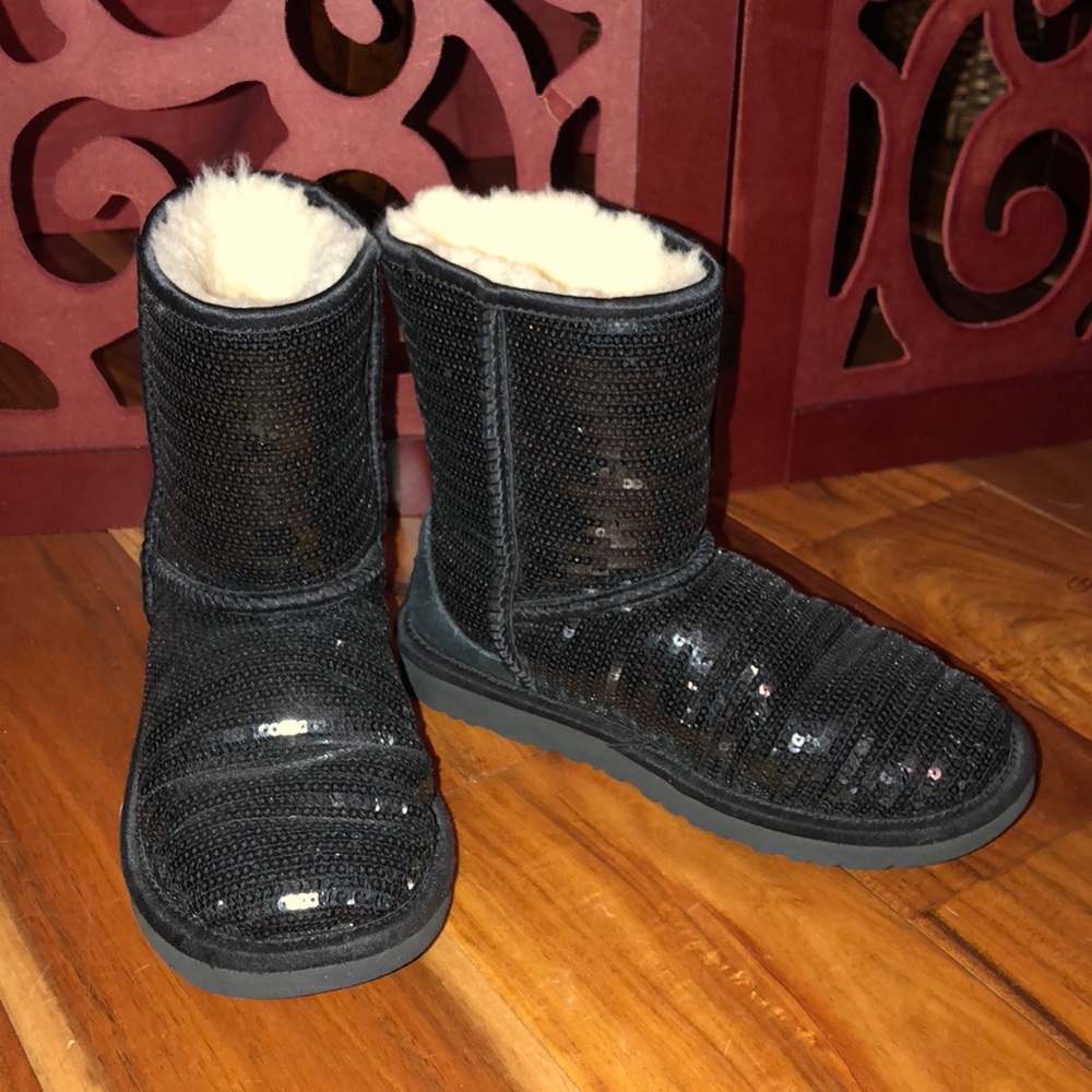 Authentic! Blk. Sequin UGGS!